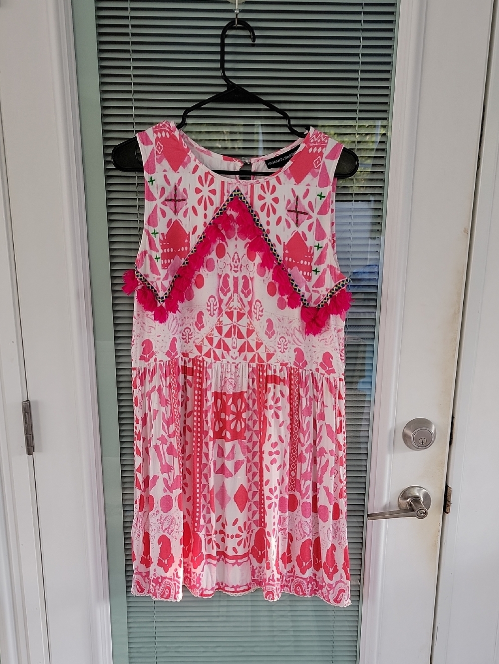 HEMANT & NANDITA Pink & White Sleeveless Patterned Dress with Tassel Trim Sz 16